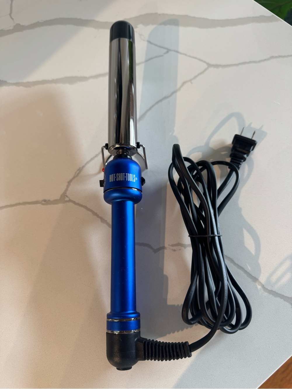 Hot Tools Blue Titanium Flipperless Wand - 1 1/4” Barrel